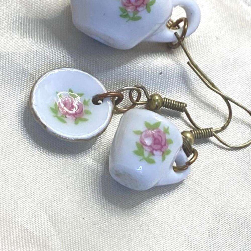 Pink Rose Teapot Necklace & Mismatched Teacup Earrings 18K Gold Plated Chain